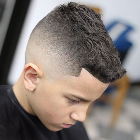 Taper fade - kinky hair style for boys